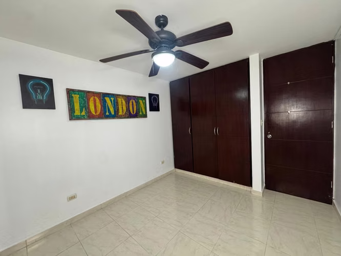 PM CONDADO DEL REY LINEA BLANCA 3 REC 2 BAÑOS $950 - Imagen 9