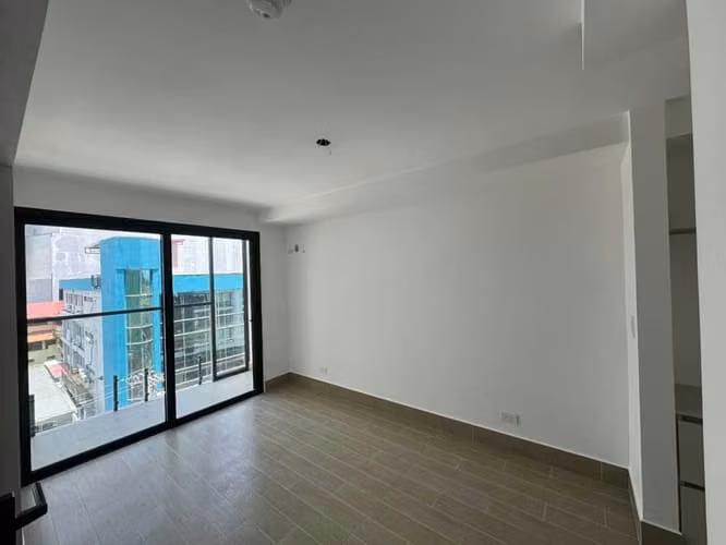 PM AVENIDA BALBOA LINEA BLANCA 1 REC 1 BAÑO $1200 - Imagen 2