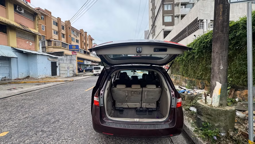 Honda Odyssey EX-L 2011 | 8 pasajeros - Imagen 8