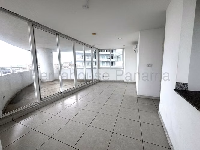 Apartment for Sale in Calidonia JG