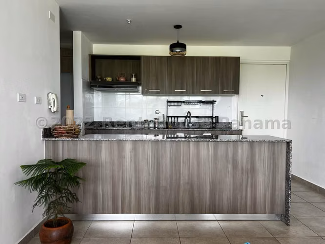 Vendo Apartamento de 87.50m2 en Brisas Del Golf Hacienda golf 27-2346SRZ - Imagen 5