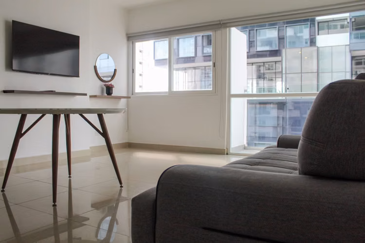 APARTAMENTO A 1 CUADRA DE LA CINTA COSTERA - Imagen 5