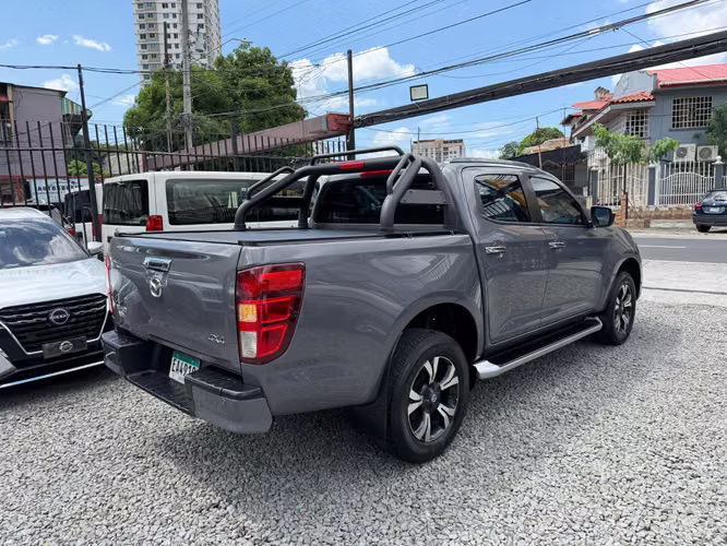 Mazda BT-50 2022 - Imagen 5