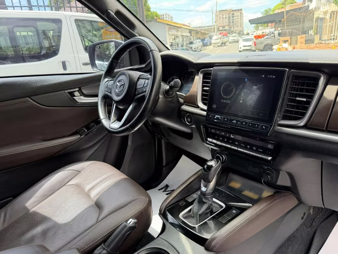 Mazda BT-50 2022 - Imagen 10