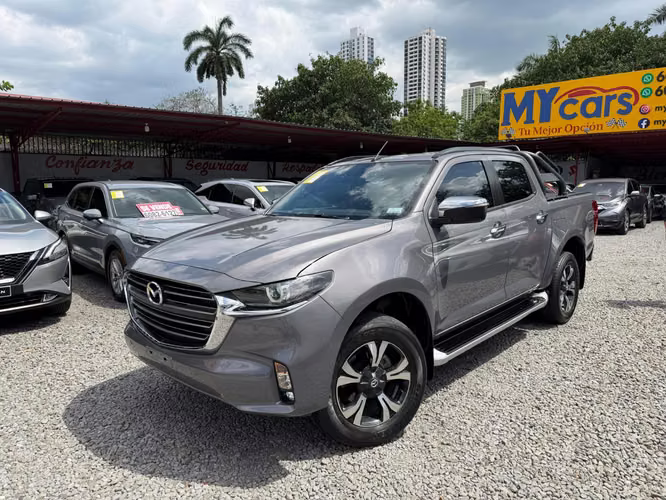 Mazda BT-50 2022 - Imagen 3