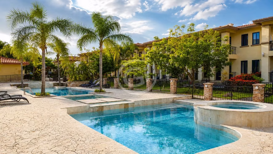 Venta Embassy Club Cómoda Casa Unifamiliar 4 hab. Precio de Oportunidad. - Imagen 19