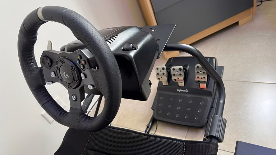 Volante para juegos de carrera Logitech G920