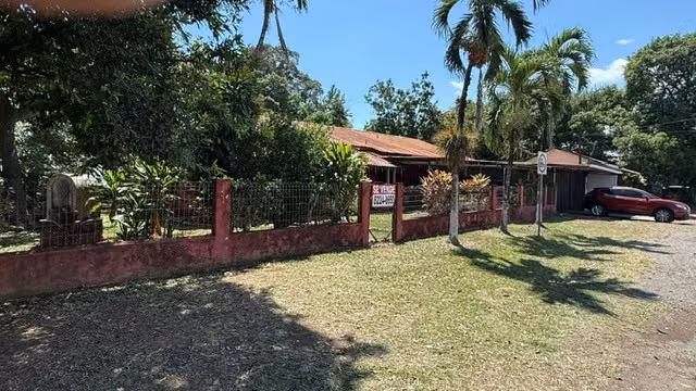 VENTA CASA + TERRENO EN EL CORAZON DE DAVID