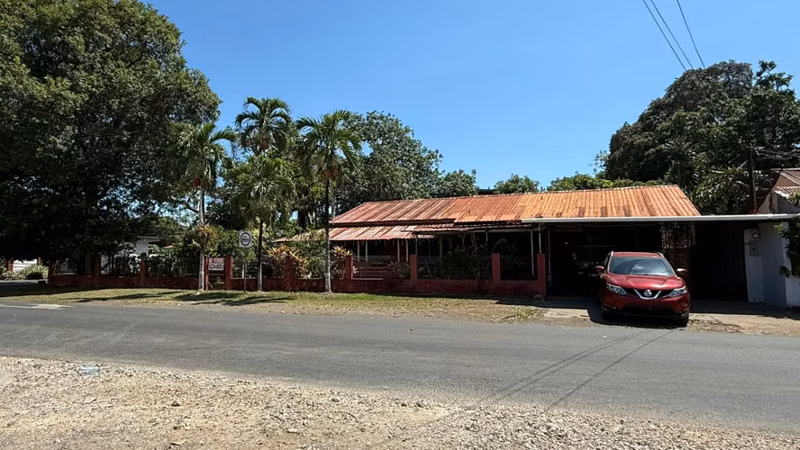 VENTA CASA + TERRENO EN EL CORAZON DE DAVID - Imagen 5
