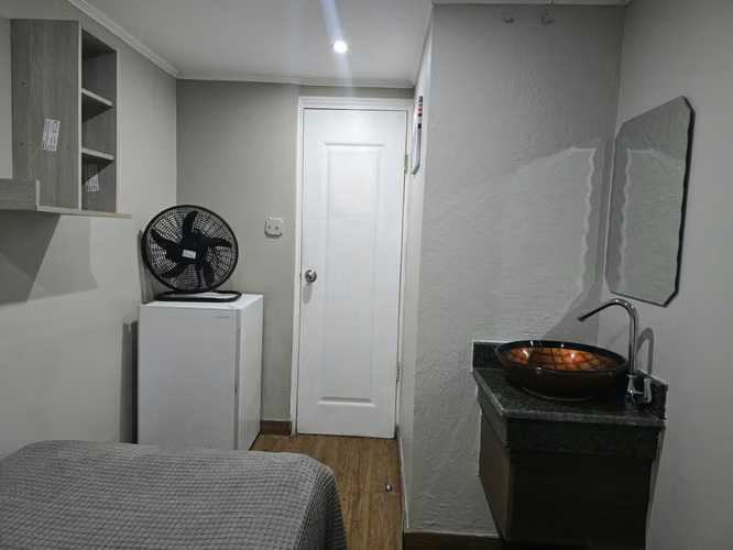 Habitación privada e independiente en Casa Rica