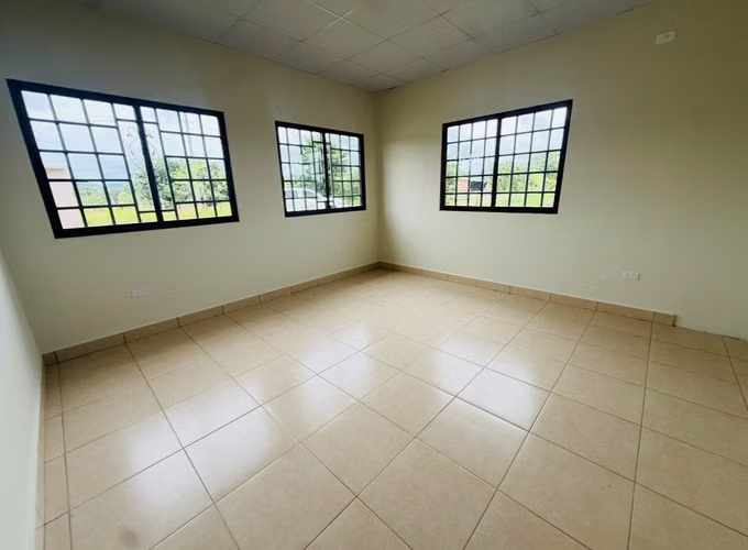  ¡CASA EN ALQUILER!