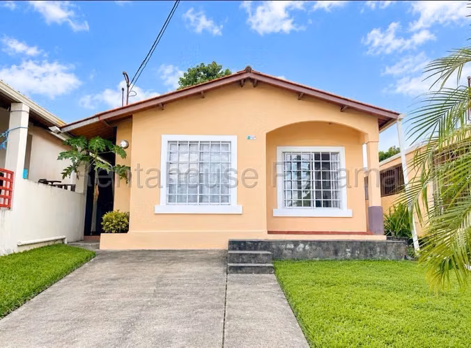 ALQUILER DE CASA EN CHORRERA DDB27-2325