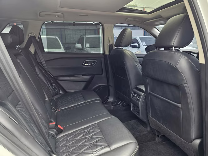 Nissan X-Trail PLATINUM  - Imagen 14
