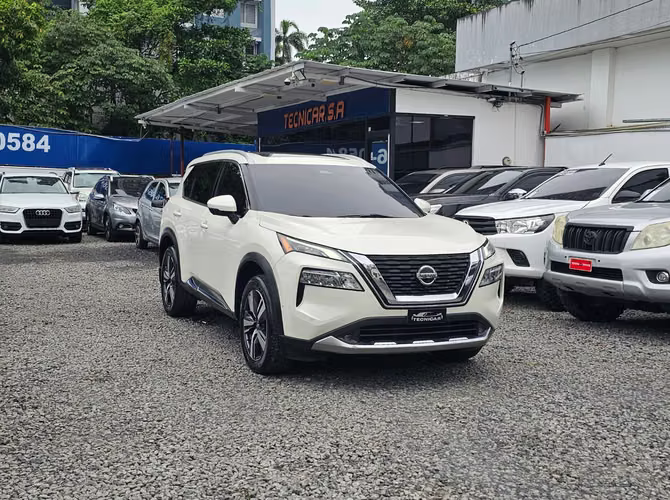 Nissan X-Trail PLATINUM  - Imagen 3