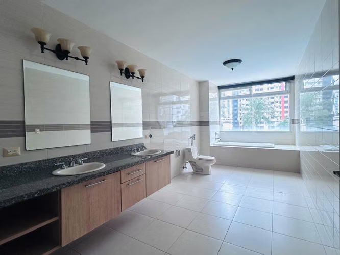 VENDO APARTAMENTO EN SAN FRANCISCO, 3 RECAMARAS, 206M2, CALLE 74.