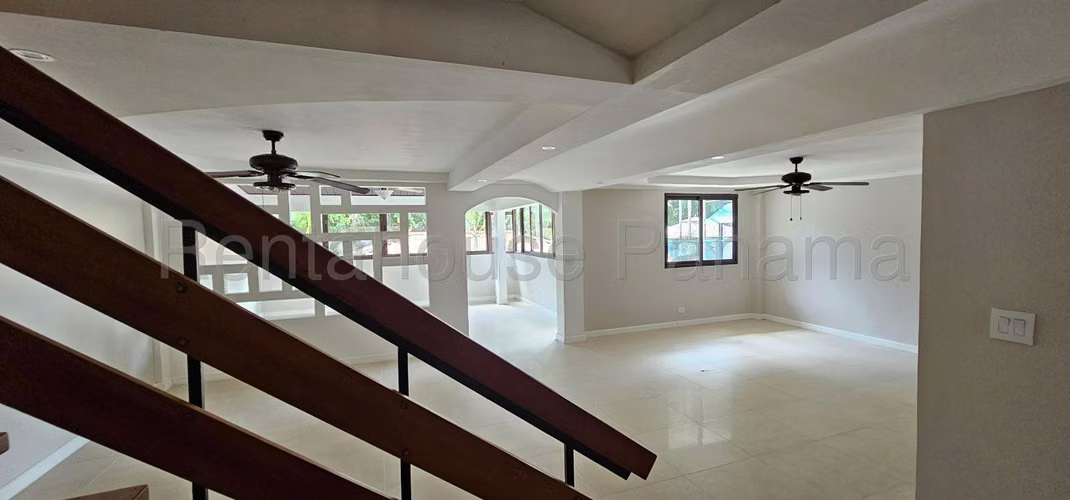 VENTA DE CASA EN DOS MARES GM