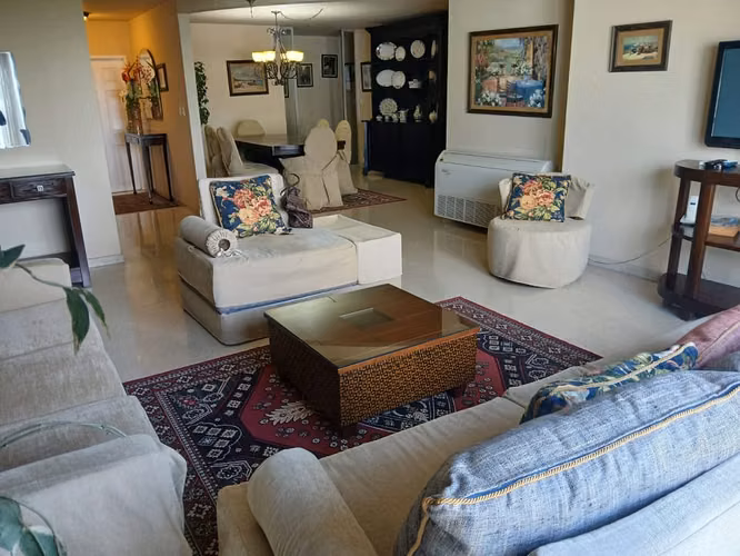 ALQUILER APARTAMENTO AMOBLADO AMPLIO MARBELLA  - Imagen 9