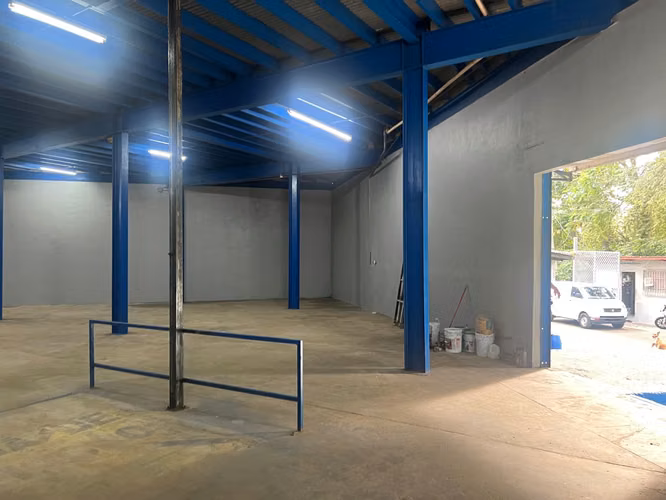 Se alquila galera / bodega en Pueblo Nuevo – Monte Oscuro/ Warehouse / Storage for Rent in Pueblo Nuevo – Monte Oscuro