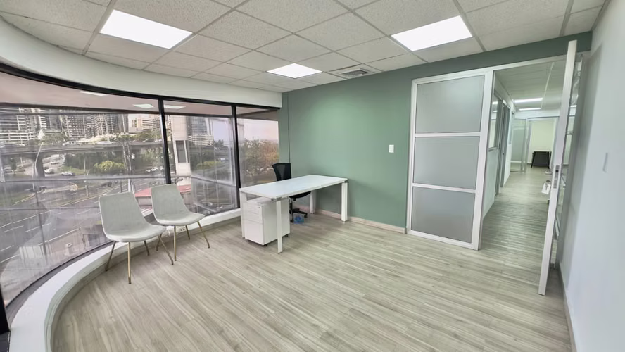  Oficina Amoblada en Alquiler – Ave. Balboa (Bay Mall) / Furnished Office for Rent – Ave. Balboa (Bay Mall) 