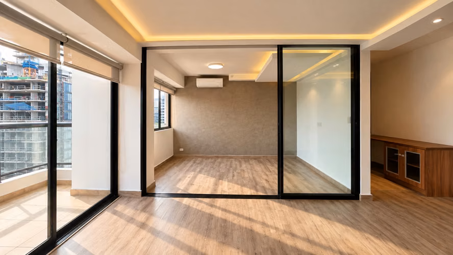 Vive a pasos de la Cinta Costera | PH Balboa Bay, Bella Vista | US$305,000 (JL) - Imagen 3