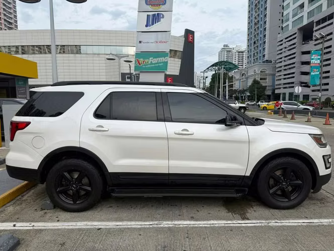 Ford Explorer 4x4 2016  - Imagen 4