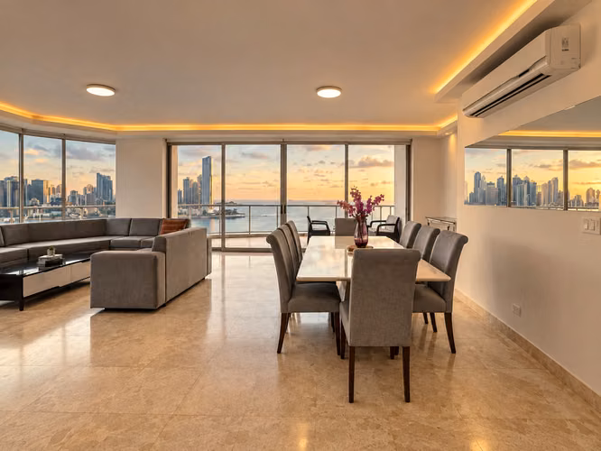 Sky Residence | 195 m² con Vista Panorámica al Mar y Skyline | Full Amoblado | US$2,700 - Imagen 2
