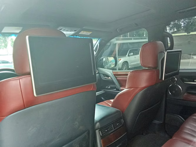 Lexus LX Excelentes condiciones  - Imagen 7