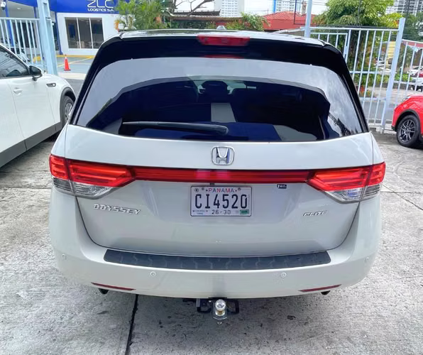 Honda Odyssey Touring Elite  - Imagen 5