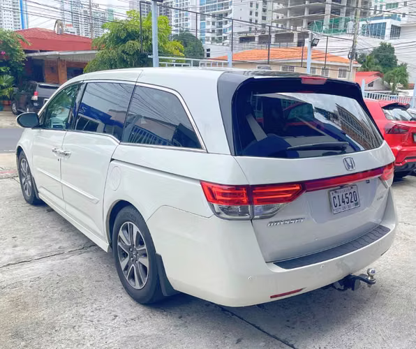 Honda Odyssey Touring Elite  - Imagen 4