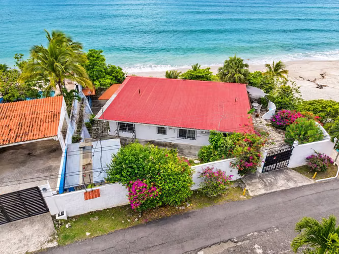 Casa en Venta con Acceso Directo a la Playa en Playa Corona - Imagen 16