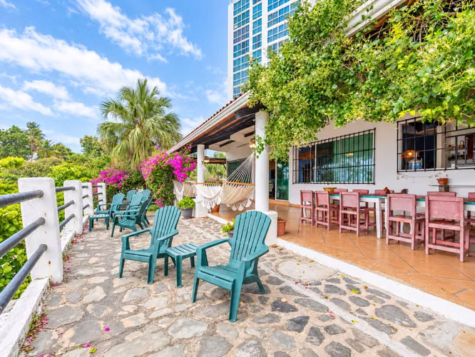 Casa en Venta con Acceso Directo a la Playa en Playa Corona - Imagen 3