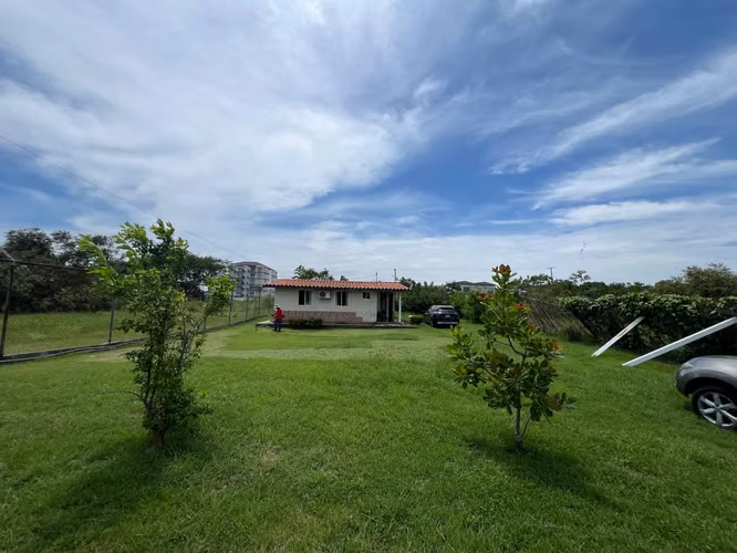 LINDA CASA DENTRO DEL CLUB DE GOLF DE CORONADO - Imagen 18