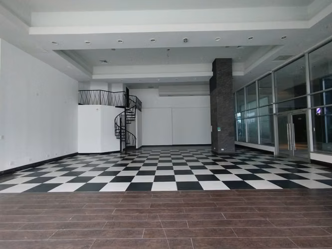 LOCAL COMERCIAL DE 165.22 M² EN ALQUILER | PLAZA REAL, COSTA DEL ESTE - Imagen 2