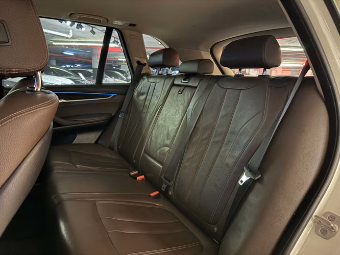 BMW X5 xDRIVE35d 2017 - Imagen 15