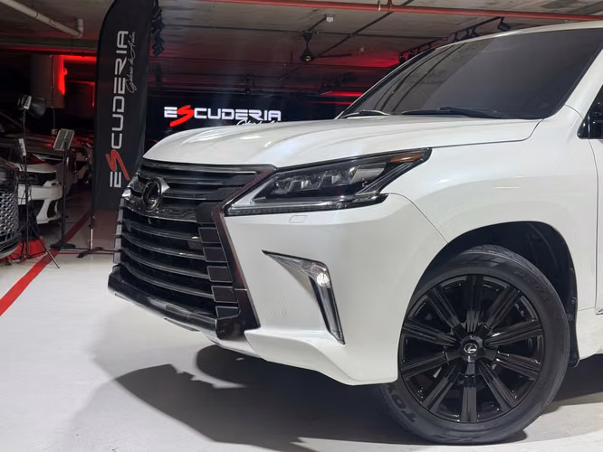 LEXUS LX 570 - Imagen 3