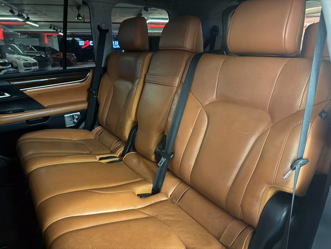 LEXUS LX 570 - Imagen 13