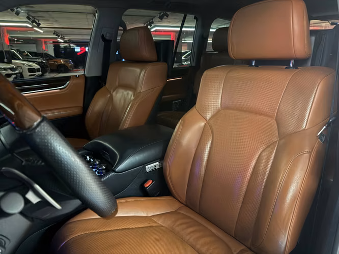LEXUS LX 570 - Imagen 11