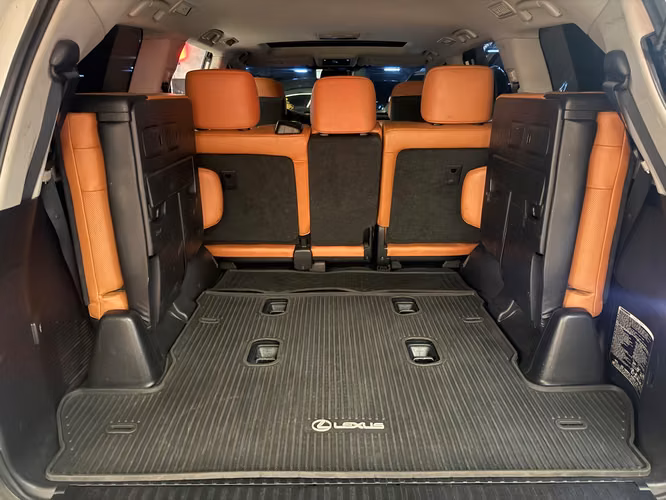 LEXUS LX 570 - Imagen 15