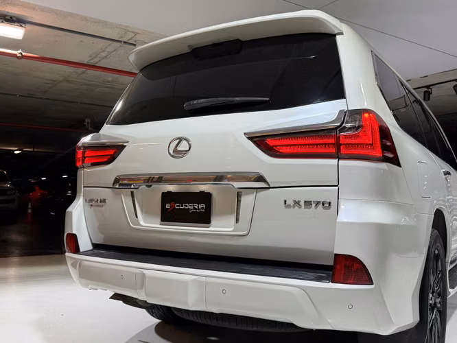 LEXUS LX 570 - Imagen 7