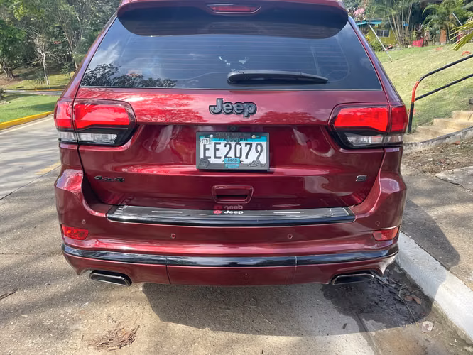 Vendo Jeep Grand Cheroquee - Imagen 3