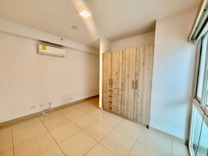 Alquiler de Apartamento en Bella Vista - Imagen 13