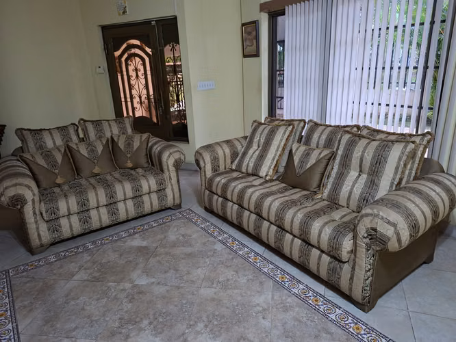 SOFA, POLTRONAS EN BUEN ESTADO - NEGOCIABLES - Imagen 3