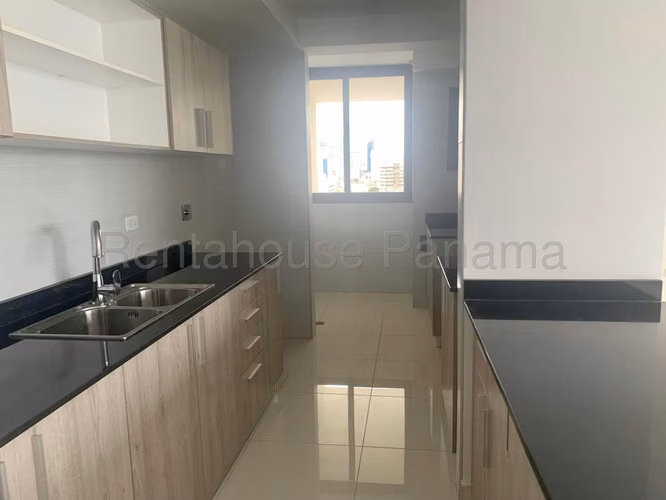 Venta de  Apartamento Espacioso y Cómodo en El Carmen 27*2351mfk