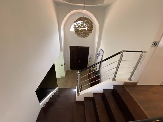 CASA UNIFAMILIAR REFORMADA CON PISCINA PRIVADA