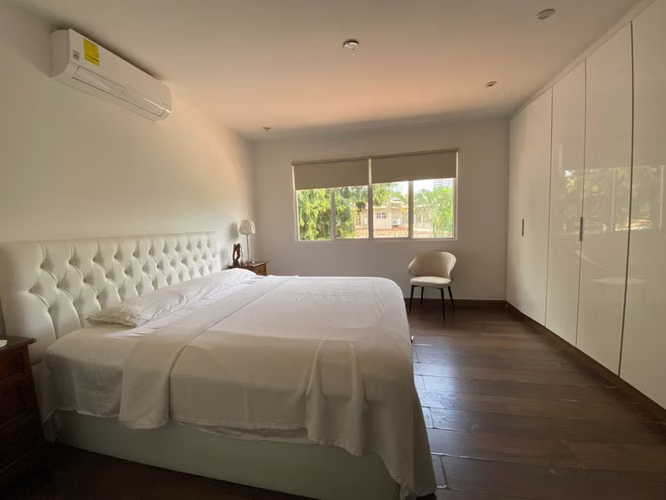 CASA UNIFAMILIAR REFORMADA CON PISCINA PRIVADA