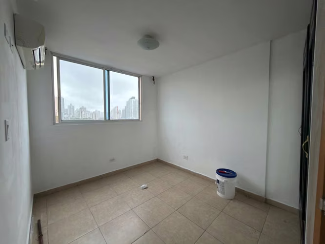ALQUILO APARTAMENTO EN VIA ESPAÑA, 2 RECAMARAS, SOLO A/C, 80M2.