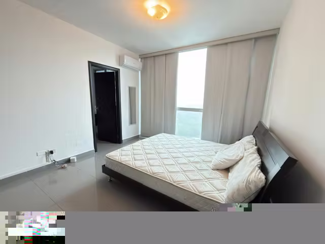 Alquilo apartamento en San Francisco, 2 recamaras, Semi-amoblado, 95m2.