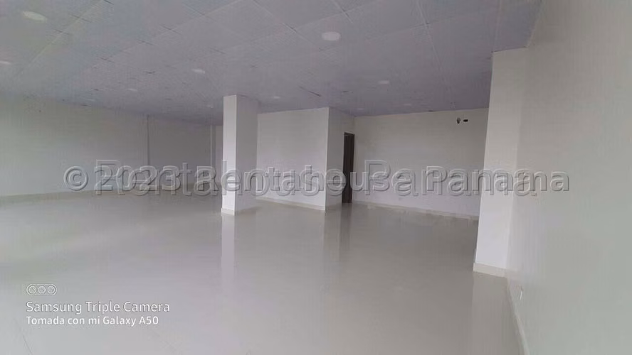 SE VENDE CONSULTORIO EN ALBROOK MDV27-2350 - Imagen 3
