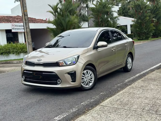 Kia Soluto Año 2022, Automatico - Version Semi Full     - Imagen 12
