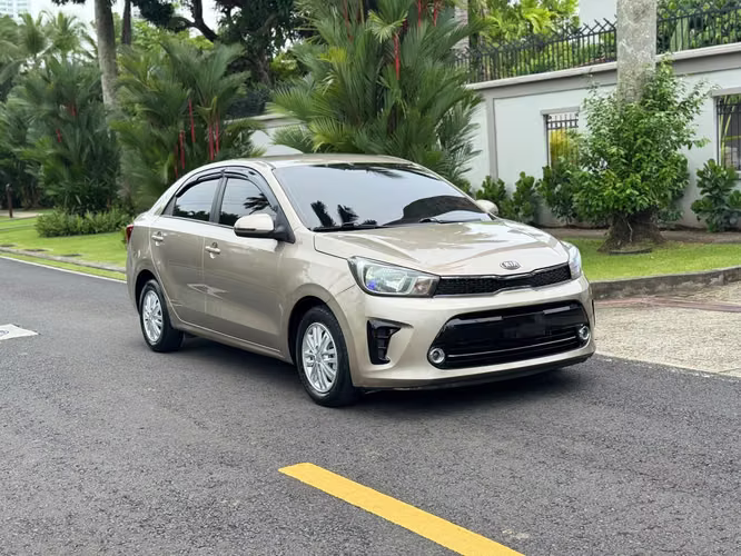 Kia Soluto Año 2022, Automatico - Version Semi Full     - Imagen 3